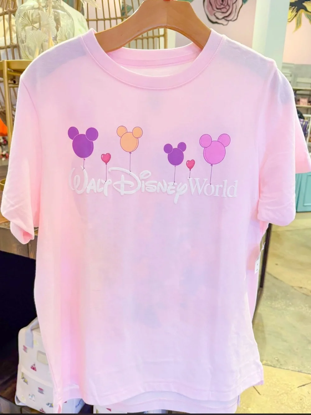 Disney 2026 Valentine’s Pink Short Sleeve Balloon Mickey & Friends T-Shirt - NWT - Picture 2 of 3